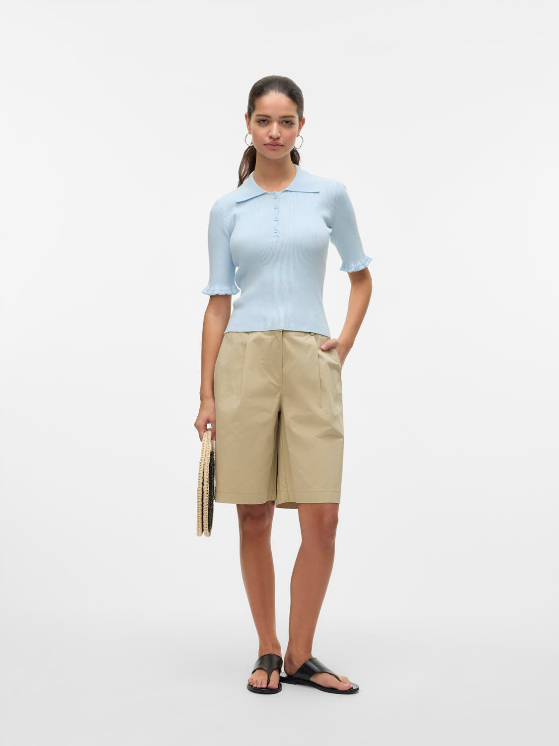 model_shot-front_full